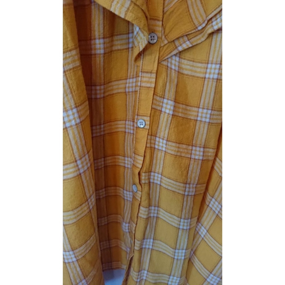Women's Flowing Yellow Checkered Old Navy Blouse - Picture 4 of 5